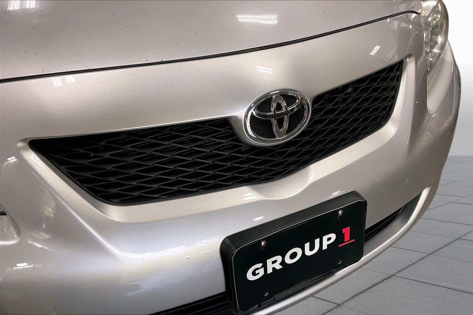 Used 2010 Toyota Corolla LE FWD image 28