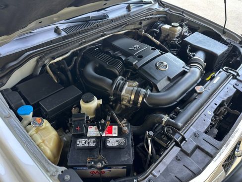 Used 2012 Nissan Frontier SV w/ SV Premium Utility Pkg image 39