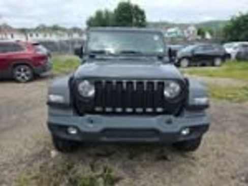 Used 2022 Jeep Wrangler Unlimited Sport AWD/4WD image 11