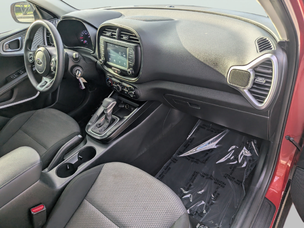 Used 2021 Kia Soul LX FWD image 10