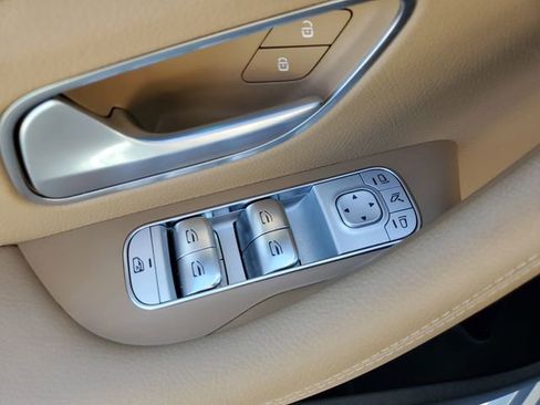 Used 2024 Mercedes-Benz GLE 350 4MATIC image 30