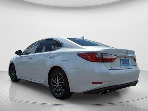 Used 2018 Lexus ES 350 w/ Luxury Package w/Wood Trim FWD image 7