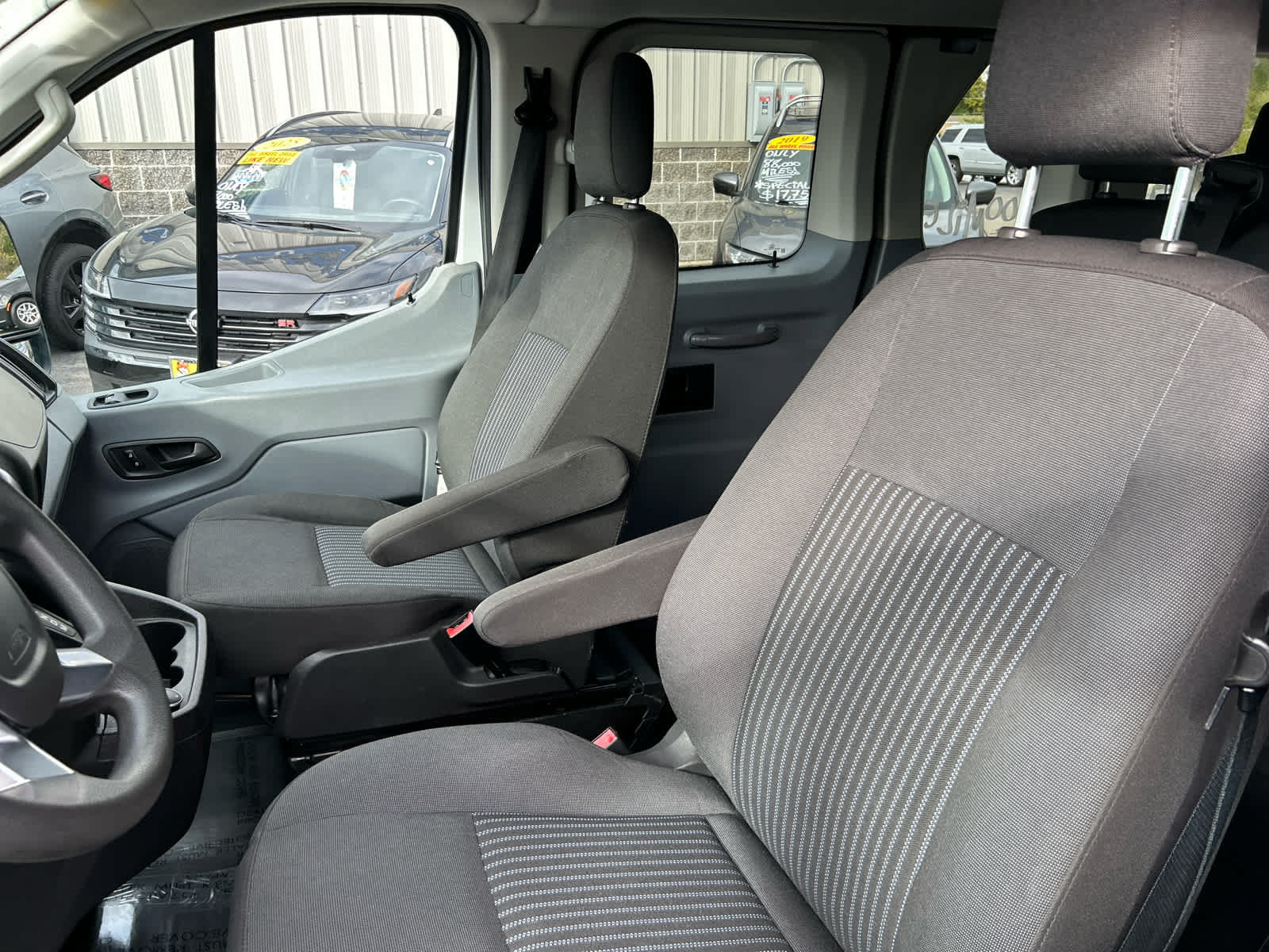 Used 2018 Ford Transit 350 XL RWD image 12