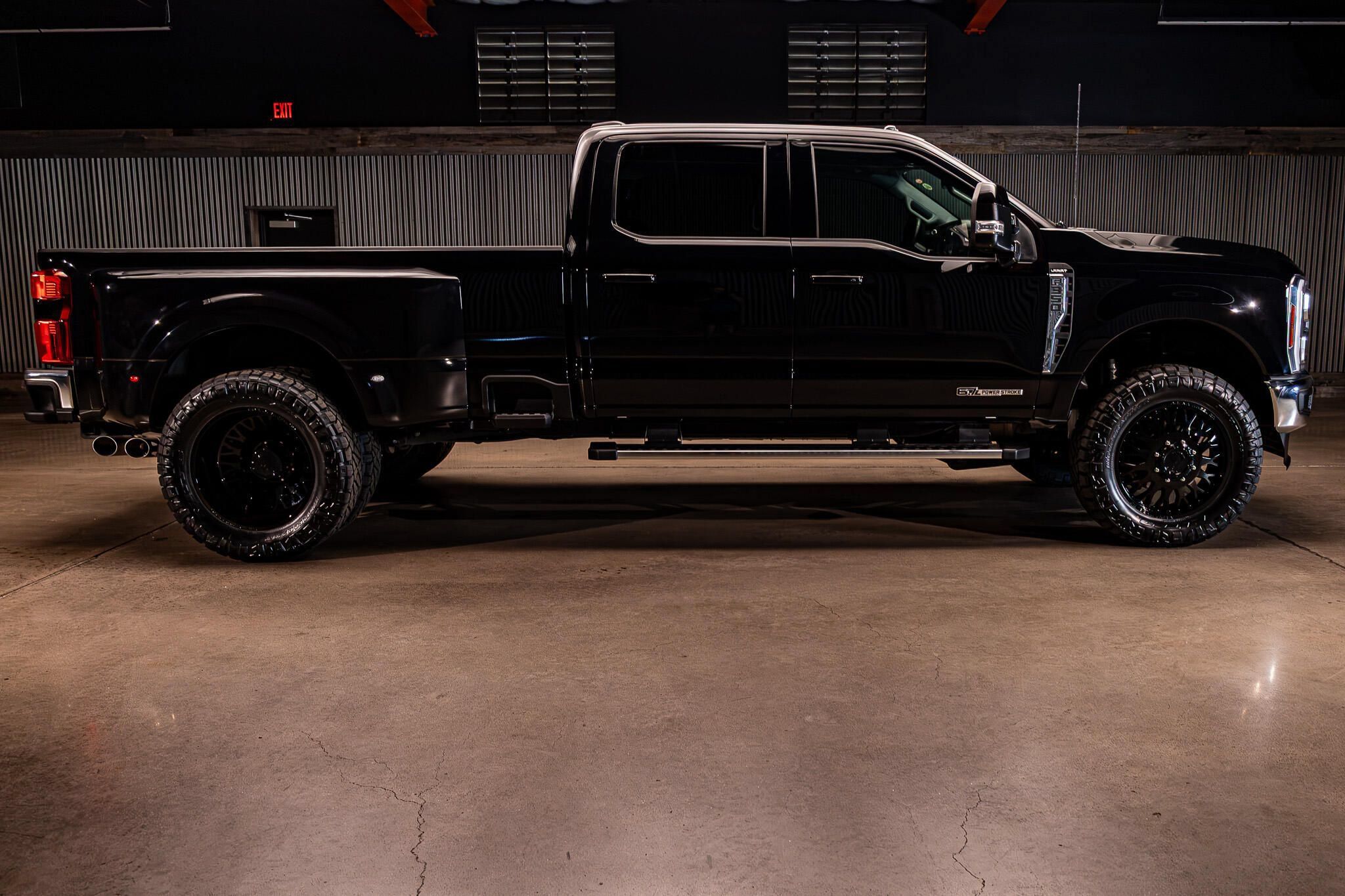 Used 2026 Ford F350 Lariat AWD/4WD image 11