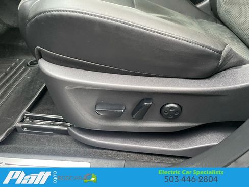 Used 2023 Nissan Ariya AWD image 21