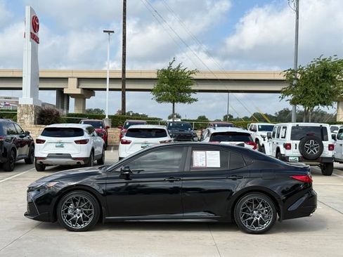 Used 2025 Toyota Camry XSE FWD image 8