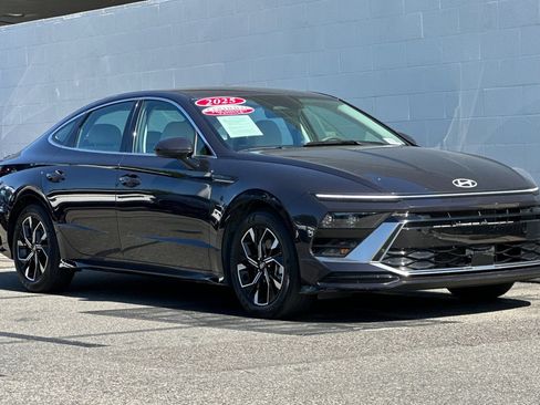 Used 2025 Hyundai Sonata SEL image 2