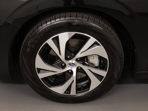 Used 2025 Subaru Legacy Premium image 7