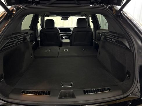 Used 2024 Cadillac XT4 Sport AWD/4WD image 16