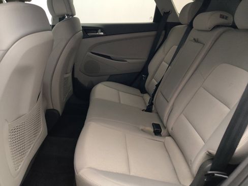 Used 2018 Hyundai Tucson SE AWD/4WD image 18