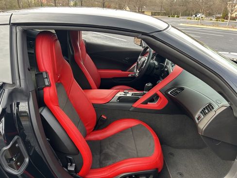 Used 2016 Chevrolet Corvette Z06 w/ 2LZ Preferred Equipment Group image 40