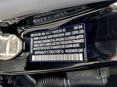 Used 2025 Porsche Taycan image 47