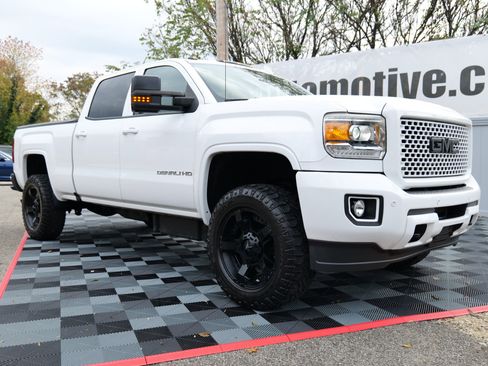 Used 2016 GMC Sierra 2500 Denali w/ Duramax Plus Package image 64