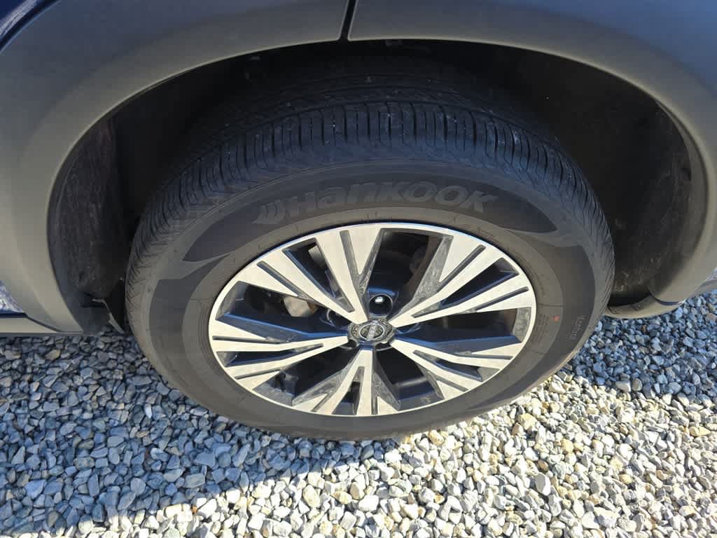 Used 2023 Nissan Rogue SV AWD/4WD image 5