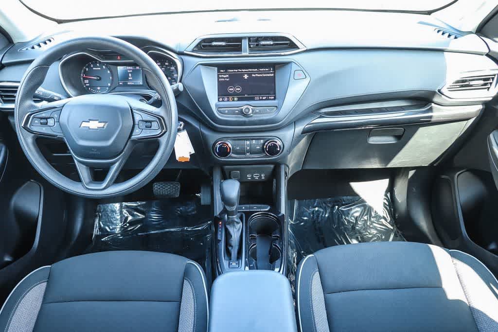 Used 2022 Chevrolet TrailBlazer LS FWD image 12