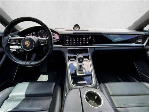 Used 2023 Porsche Panamera image 15