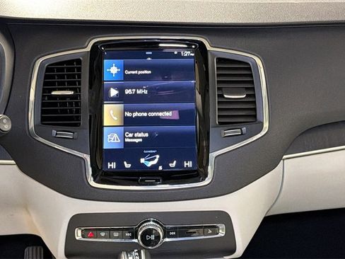 Used 2020 Volvo XC90 T6 Momentum w/ Protection Package Premier image 20