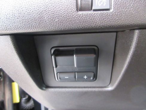 Used 2025 Chevrolet Colorado ZR2 w/ Technology Package image 27