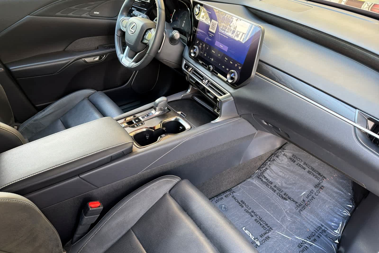 Certified 2024 Lexus RX 450h AWD w/ Convenience Package image 17