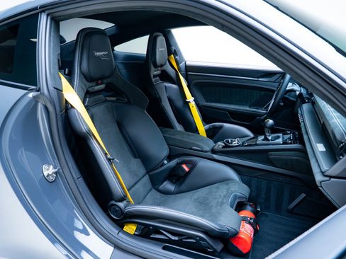 Used 2026 Porsche 911 GT3 RWD image 18