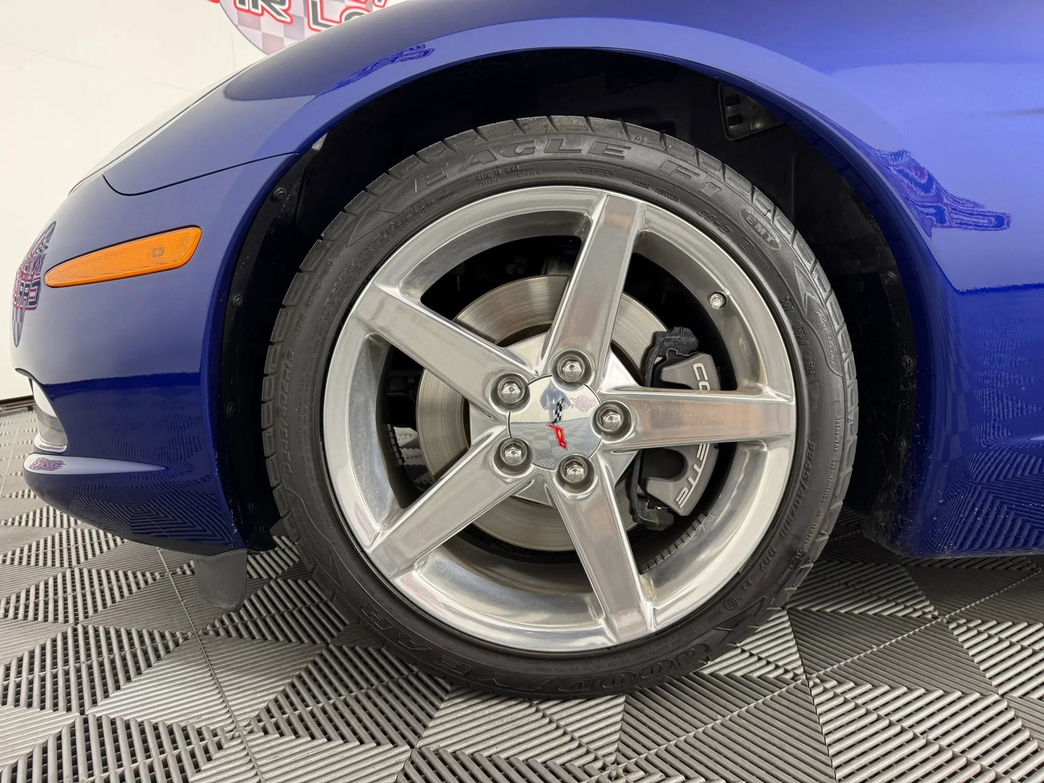 Used 2006 Chevrolet Corvette Coupe w/ Preferred Equipment Group RWD image 27