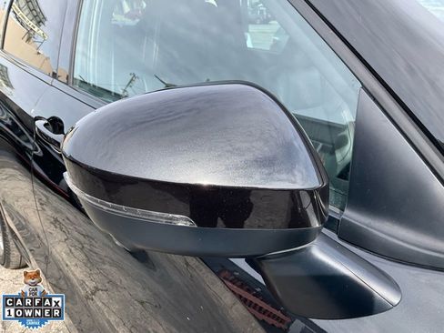 Used 2023 Mitsubishi Outlander SEL image 90