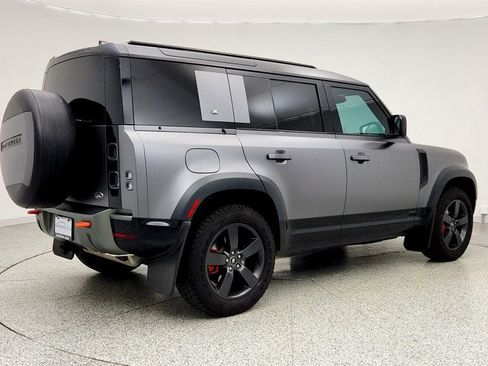 Used 2022 Land Rover Defender 110 X AWD/4WD image 5