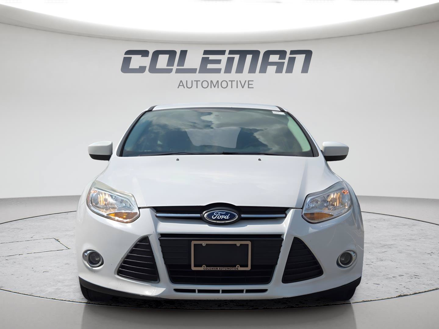 Used 2012 Ford Focus SE FWD image 2