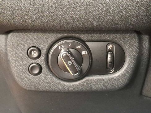 Used 2017 MINI Cooper Clubman S image 23