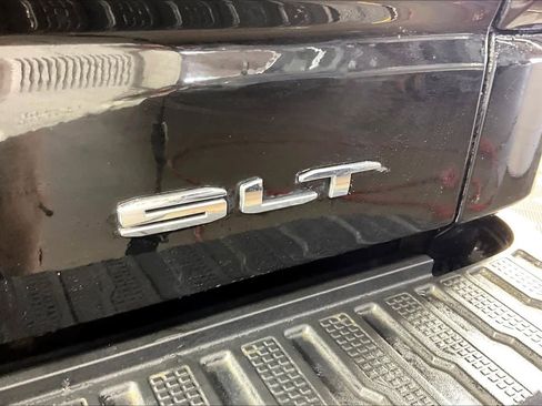 Used 2021 GMC Sierra 1500 SLT image 10