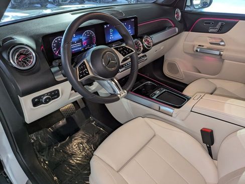 Used 2025 Mercedes-Benz GLB 250 image 13