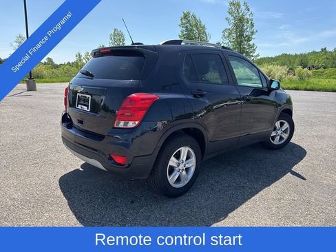 Used 2021 Chevrolet Trax LT w/ Driver Confidence Package FWD image 6