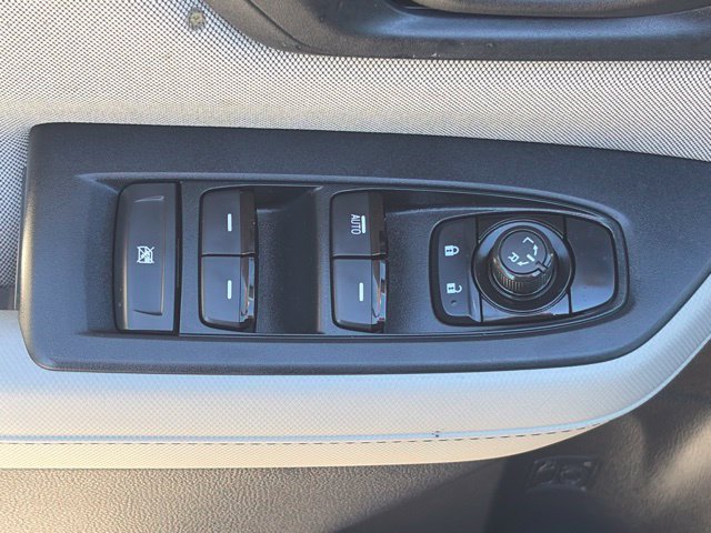 Used 2025 Subaru Forester AWD/4WD image 26
