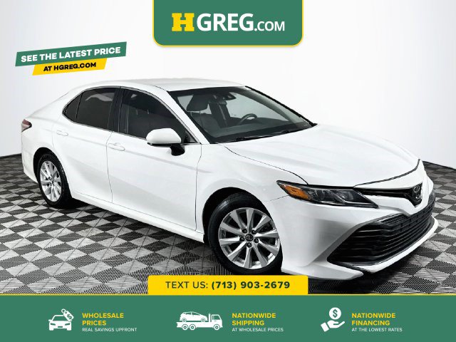 Used 2018 Toyota Camry LE FWD image 1