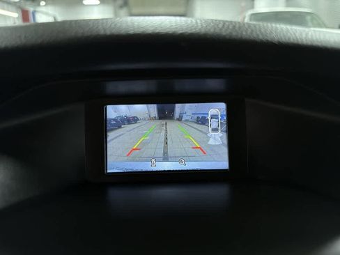 Used 2016 Ford Focus SE w/ SE Power Seat Package image 24