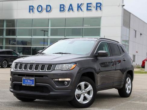 Used 2020 Jeep Compass Latitude w/ Popular Equipment Group AWD/4WD image 2