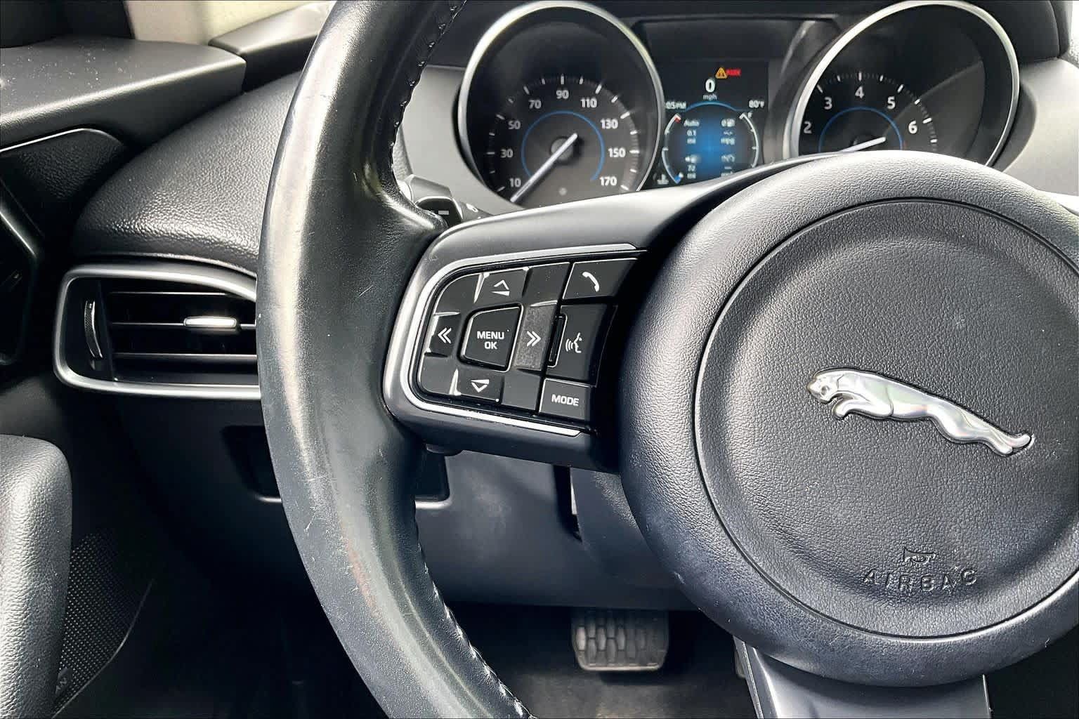 Used 2017 Jaguar F-PACE Prestige AWD/4WD image 24