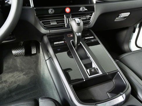 New 2026 Porsche Macan S AWD/4WD image 18