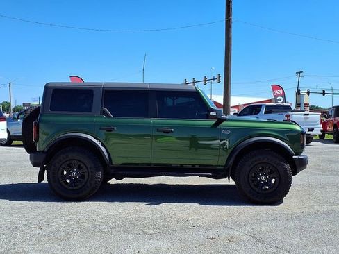 Used 2023 Ford Bronco Wildtrak AWD/4WD image 2