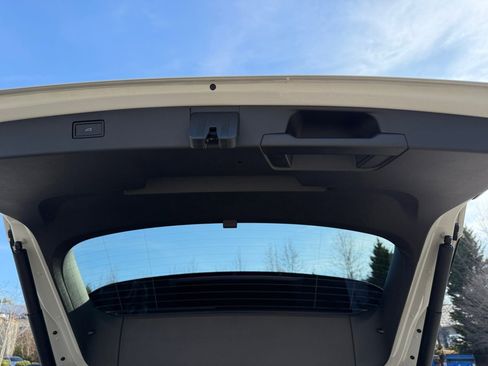 New 2026 Volkswagen Tiguan SE R-Line image 14