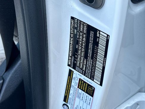 Certified 2025 Mercedes-Benz GLC 350e 4MATIC image 38