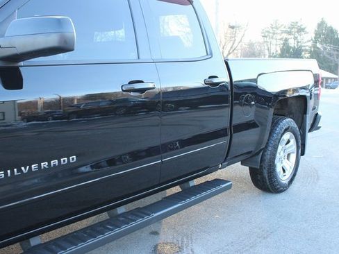 Used 2018 Chevrolet Silverado 1500 LT w/ All Star Edition image 44