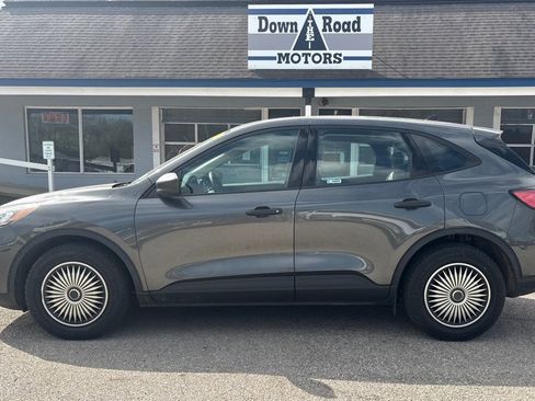 Used 2020 Ford Escape S FWD image 2