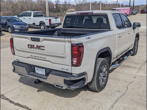 New 2026 GMC Sierra 1500 SLE w/ X31 Off-Road Package image 6