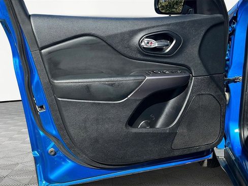 Used 2022 Jeep Cherokee Latitude Lux image 23