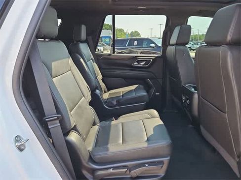 Used 2023 Chevrolet Tahoe Z71 w/ Luxury Package image 33