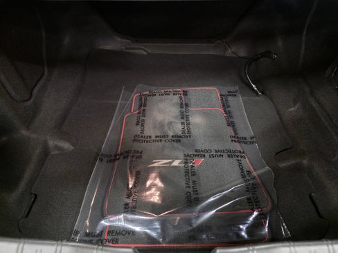 Used 2021 Chevrolet Camaro ZL1 RWD image 43