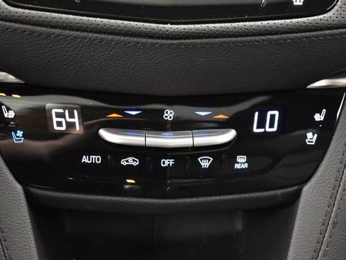 Used 2025 Cadillac XT5 Premium Luxury FWD image 16