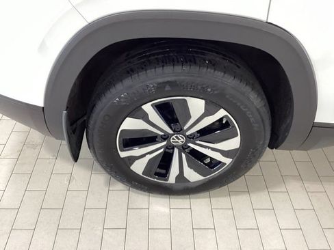Used 2024 Volkswagen Atlas Cross Sport SE w/ Adventure Package AWD/4WD image 23