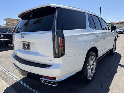 Used 2021 Cadillac Escalade Premium Luxury w/ Driver Assist Tech Package AWD/4WD image 9